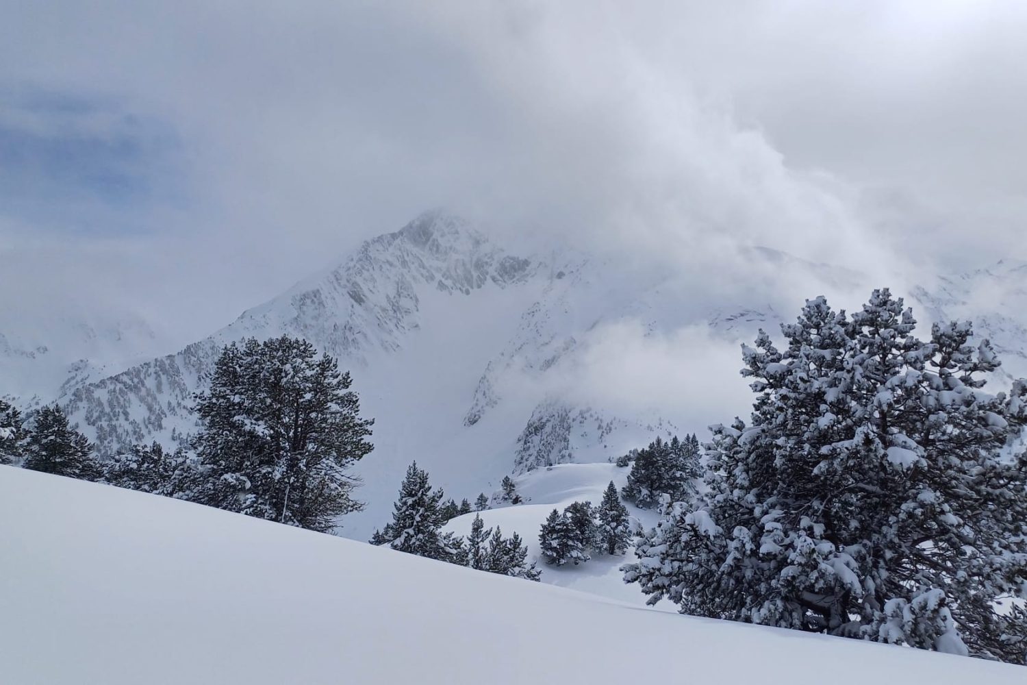 paysage réserve Néouvielle hiver